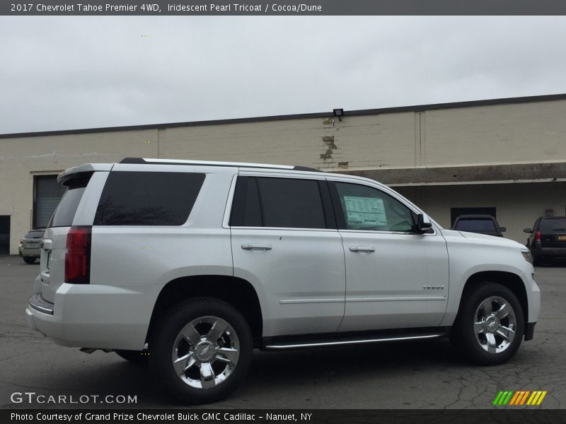 Iridescent Pearl Tricoat / Cocoa/Dune 2017 Chevrolet Tahoe Premier 4WD