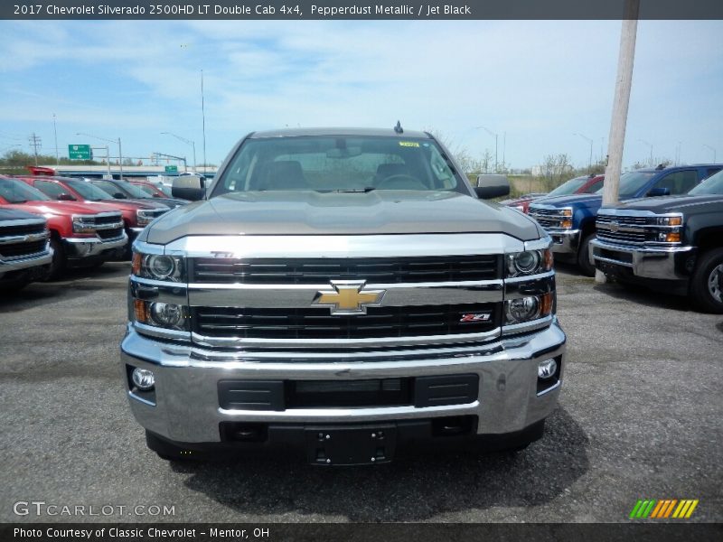 Pepperdust Metallic / Jet Black 2017 Chevrolet Silverado 2500HD LT Double Cab 4x4