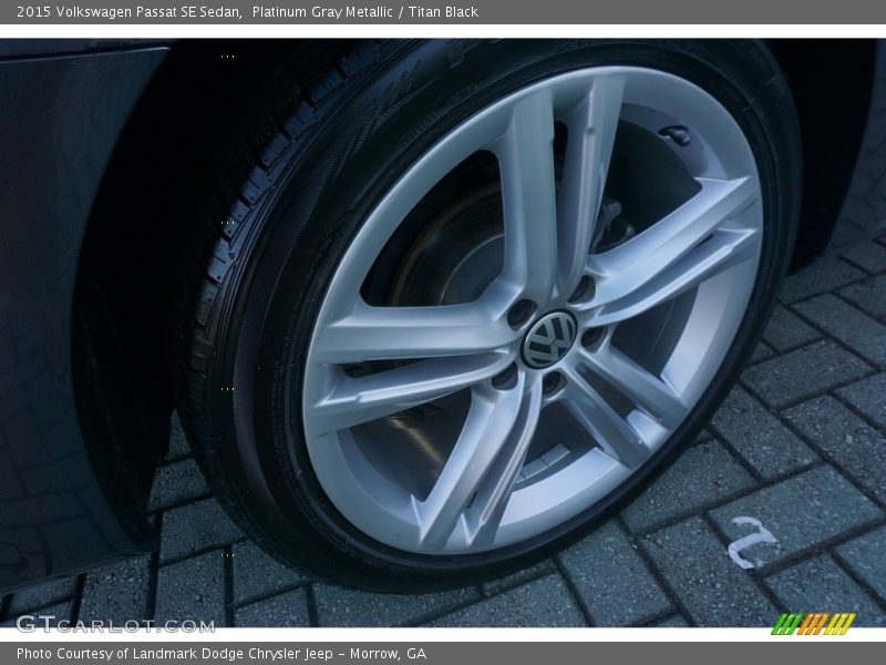Platinum Gray Metallic / Titan Black 2015 Volkswagen Passat SE Sedan