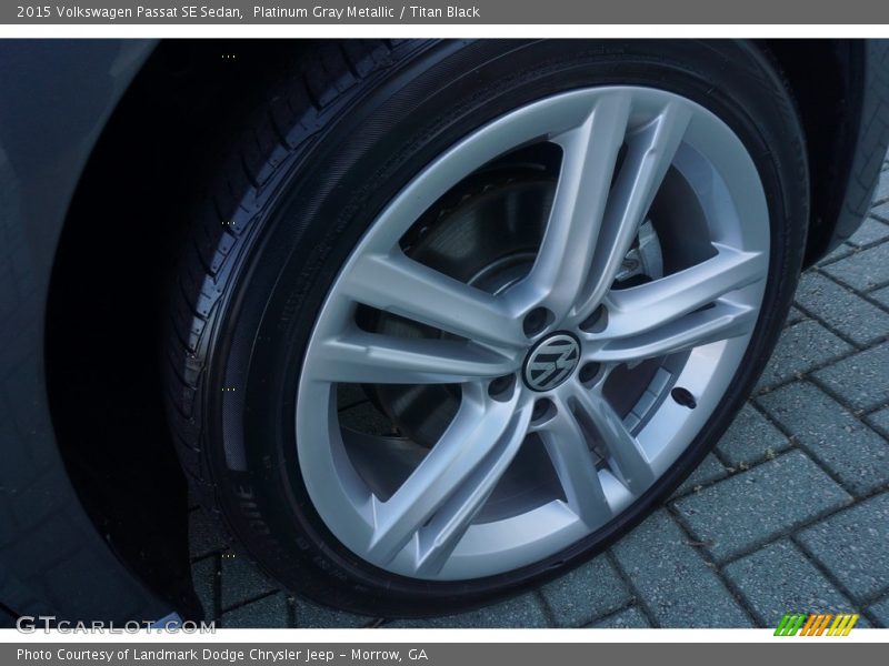 Platinum Gray Metallic / Titan Black 2015 Volkswagen Passat SE Sedan