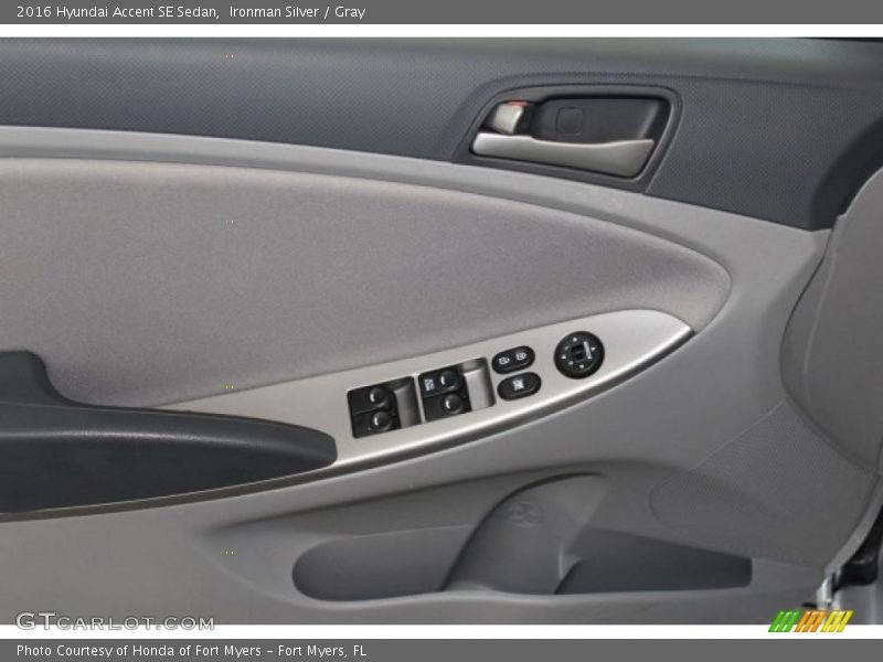 Ironman Silver / Gray 2016 Hyundai Accent SE Sedan