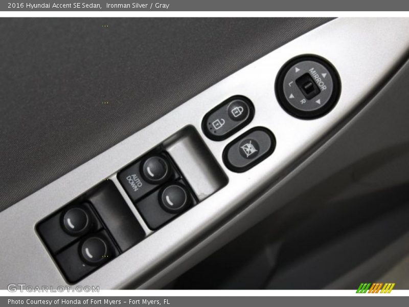 Ironman Silver / Gray 2016 Hyundai Accent SE Sedan