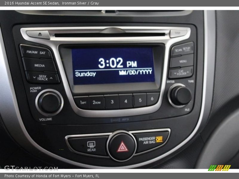 Ironman Silver / Gray 2016 Hyundai Accent SE Sedan