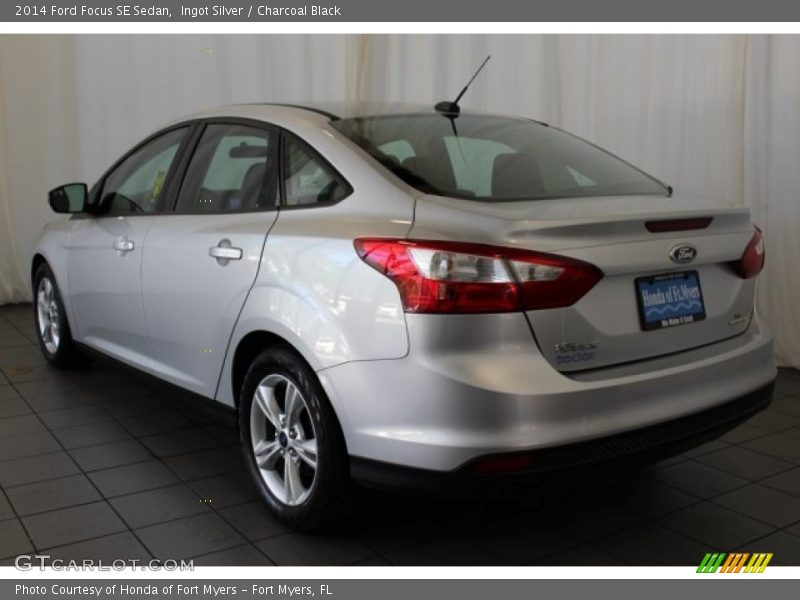 Ingot Silver / Charcoal Black 2014 Ford Focus SE Sedan