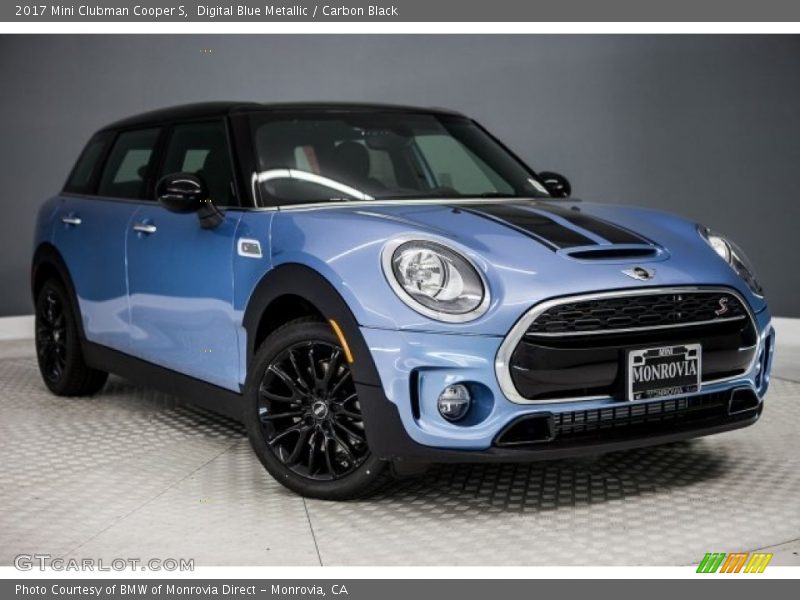 Front 3/4 View of 2017 Clubman Cooper S