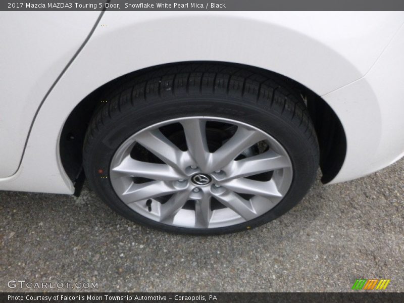 Snowflake White Pearl Mica / Black 2017 Mazda MAZDA3 Touring 5 Door