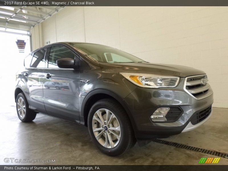 Magnetic / Charcoal Black 2017 Ford Escape SE 4WD