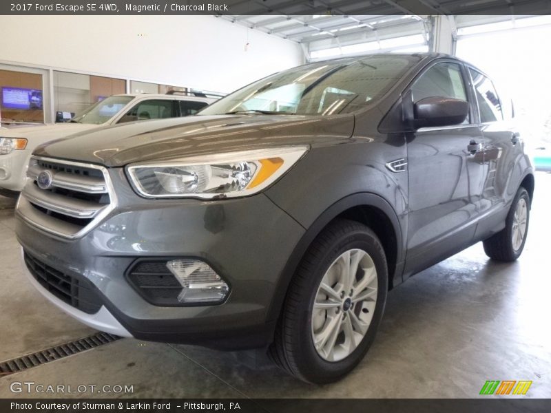 Magnetic / Charcoal Black 2017 Ford Escape SE 4WD