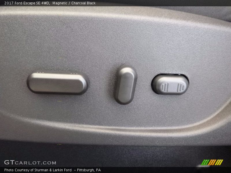 Magnetic / Charcoal Black 2017 Ford Escape SE 4WD