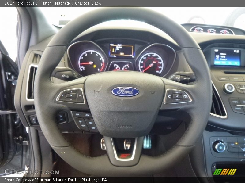 Magnetic / Charcoal Black 2017 Ford Focus ST Hatch