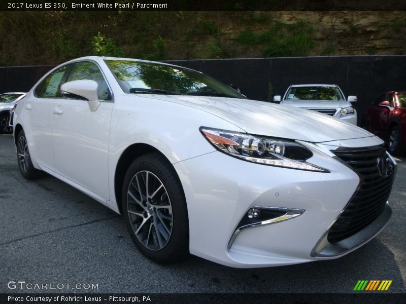 Eminent White Pearl / Parchment 2017 Lexus ES 350