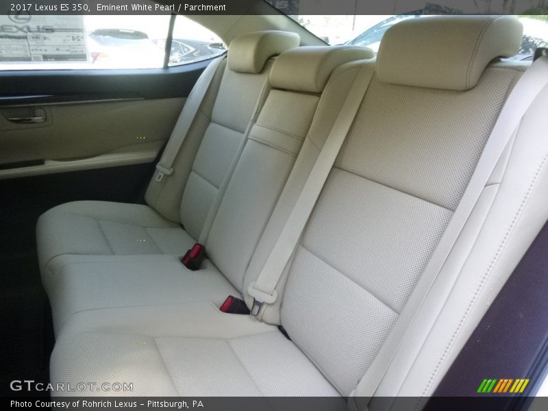 Eminent White Pearl / Parchment 2017 Lexus ES 350