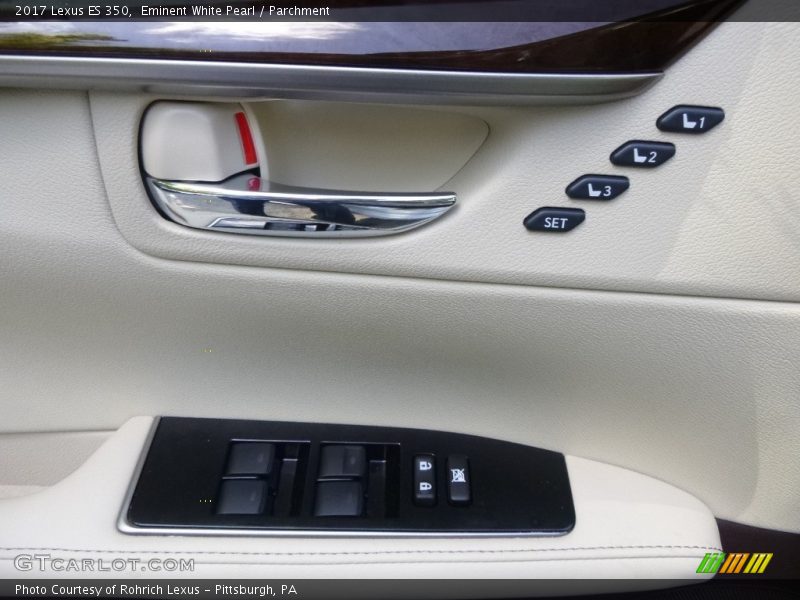 Eminent White Pearl / Parchment 2017 Lexus ES 350