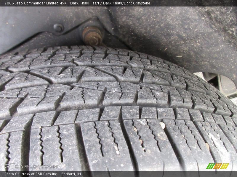 Dark Khaki Pearl / Dark Khaki/Light Graystone 2006 Jeep Commander Limited 4x4