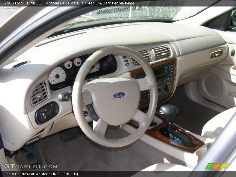 Arizona Beige Metallic / Medium/Dark Pebble Beige 2006 Ford Taurus SEL