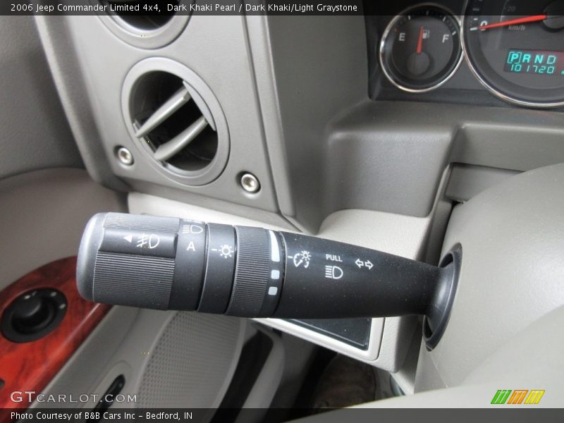 Dark Khaki Pearl / Dark Khaki/Light Graystone 2006 Jeep Commander Limited 4x4