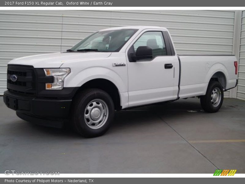 Front 3/4 View of 2017 F150 XL Regular Cab