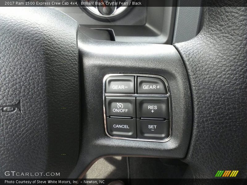 Brilliant Black Crystal Pearl / Black 2017 Ram 1500 Express Crew Cab 4x4
