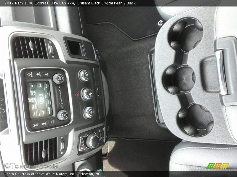 Brilliant Black Crystal Pearl / Black 2017 Ram 1500 Express Crew Cab 4x4