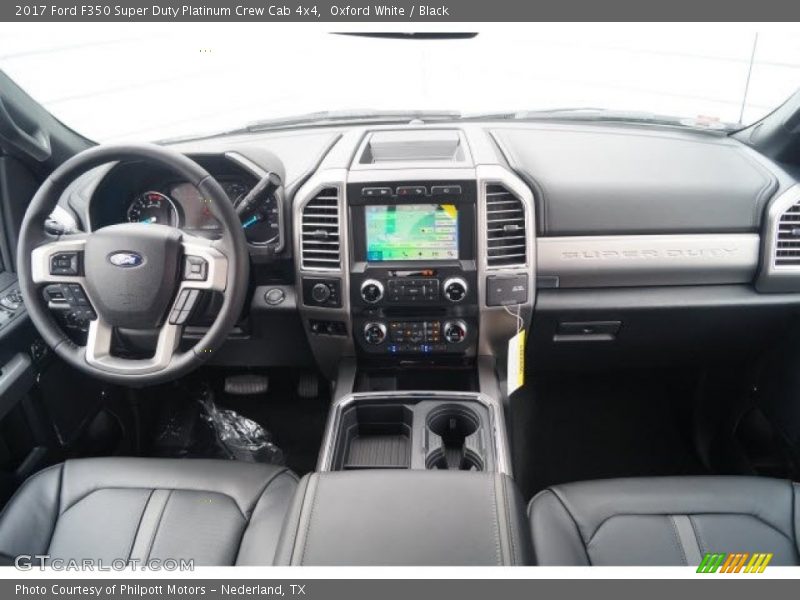 Oxford White / Black 2017 Ford F350 Super Duty Platinum Crew Cab 4x4
