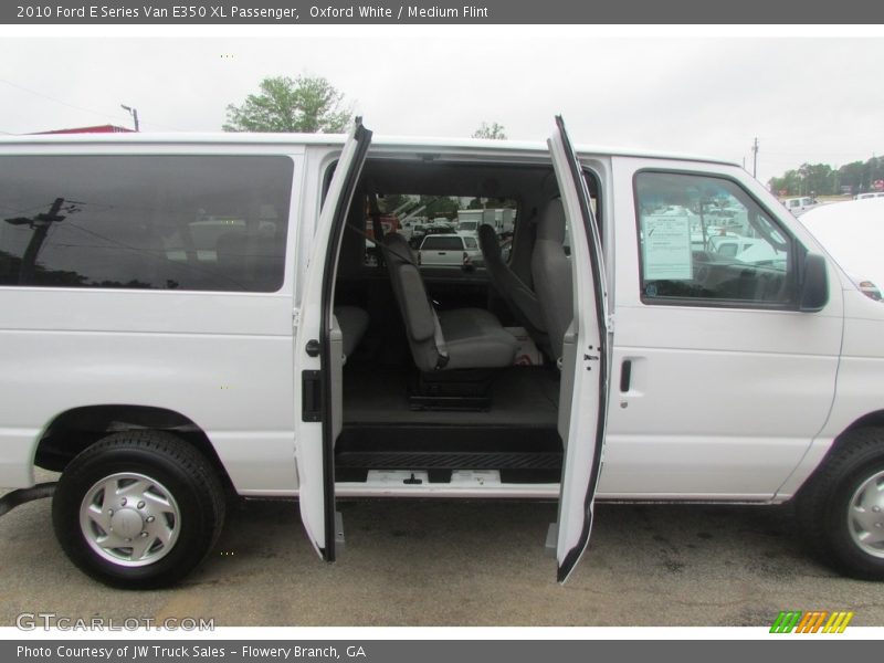 Oxford White / Medium Flint 2010 Ford E Series Van E350 XL Passenger