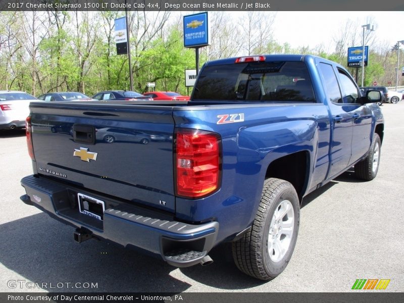 Deep Ocean Blue Metallic / Jet Black 2017 Chevrolet Silverado 1500 LT Double Cab 4x4