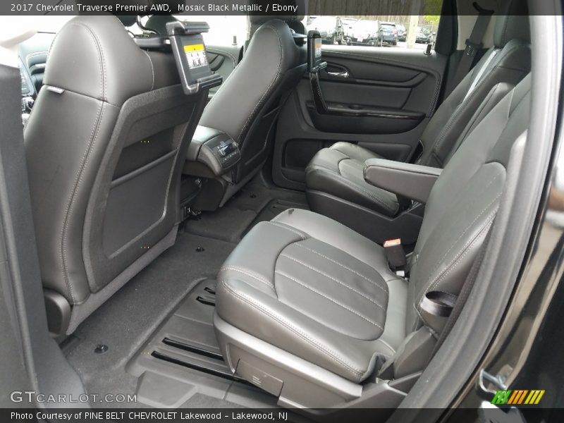 Mosaic Black Metallic / Ebony 2017 Chevrolet Traverse Premier AWD