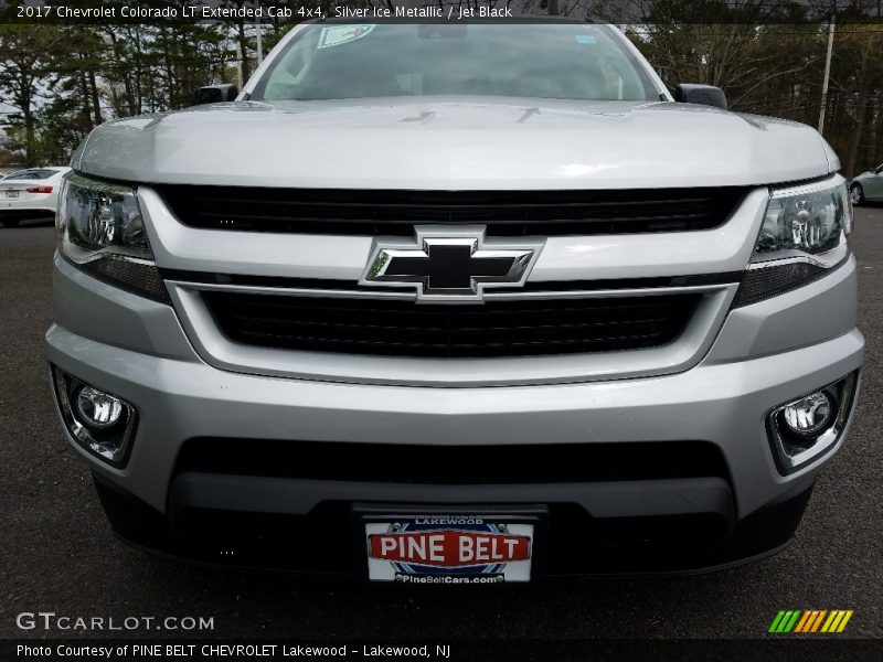 Silver Ice Metallic / Jet Black 2017 Chevrolet Colorado LT Extended Cab 4x4
