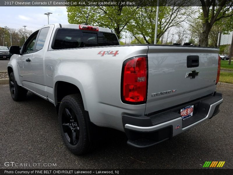 Silver Ice Metallic / Jet Black 2017 Chevrolet Colorado LT Extended Cab 4x4