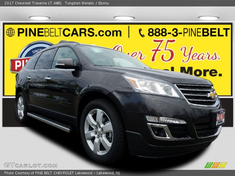 Tungsten Metallic / Ebony 2017 Chevrolet Traverse LT AWD