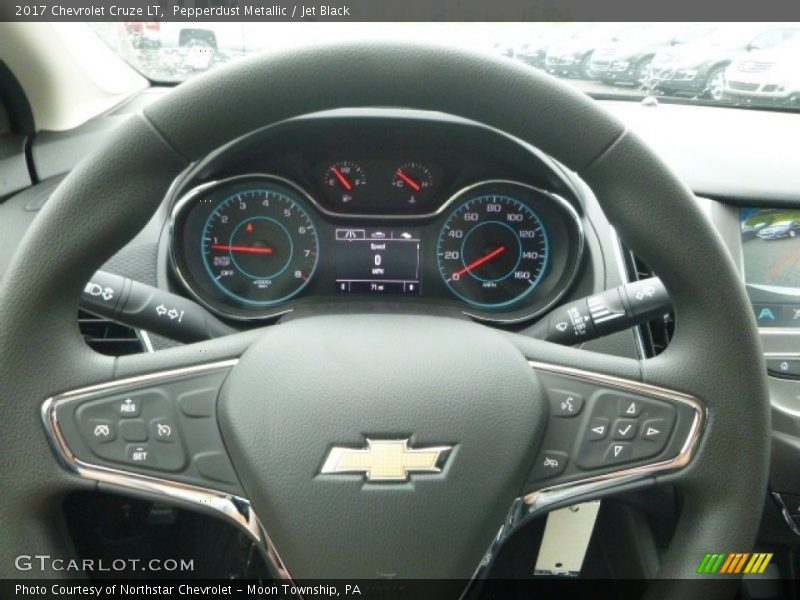 Pepperdust Metallic / Jet Black 2017 Chevrolet Cruze LT