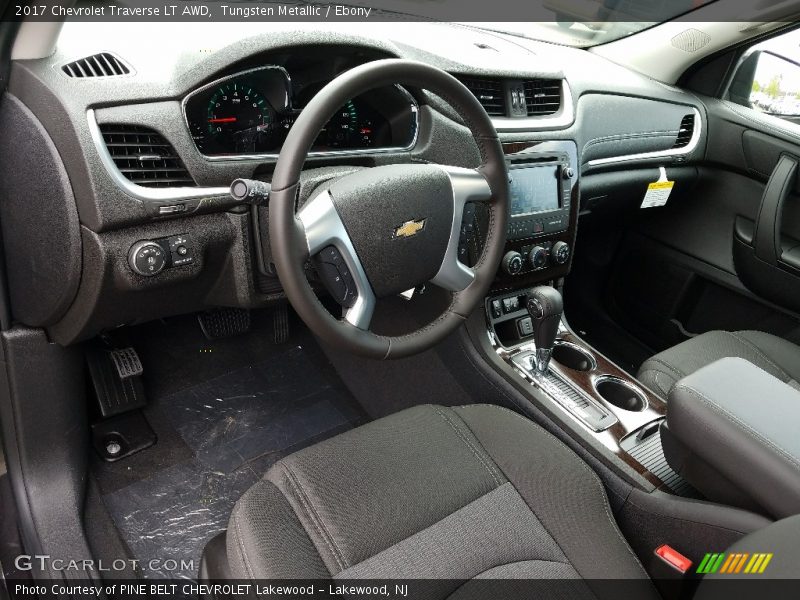 Tungsten Metallic / Ebony 2017 Chevrolet Traverse LT AWD