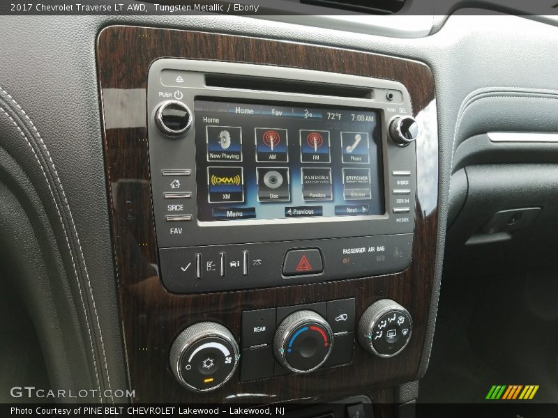 Tungsten Metallic / Ebony 2017 Chevrolet Traverse LT AWD