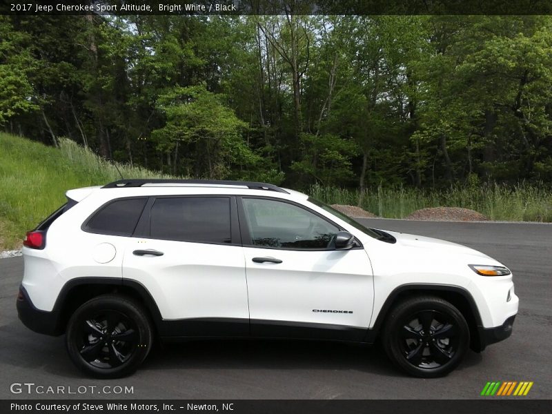 Bright White / Black 2017 Jeep Cherokee Sport Altitude