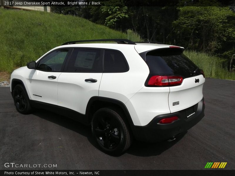 Bright White / Black 2017 Jeep Cherokee Sport Altitude