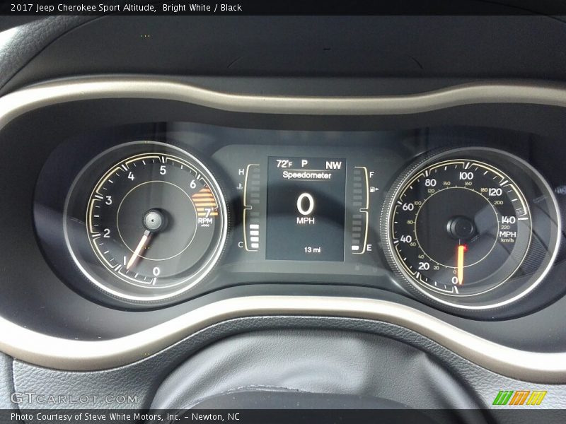 Bright White / Black 2017 Jeep Cherokee Sport Altitude