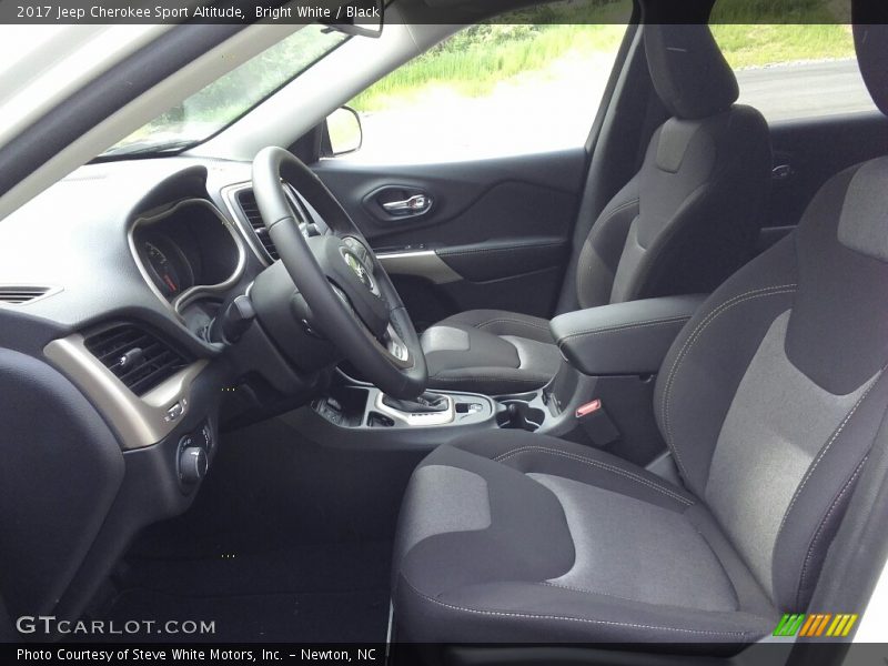 Bright White / Black 2017 Jeep Cherokee Sport Altitude