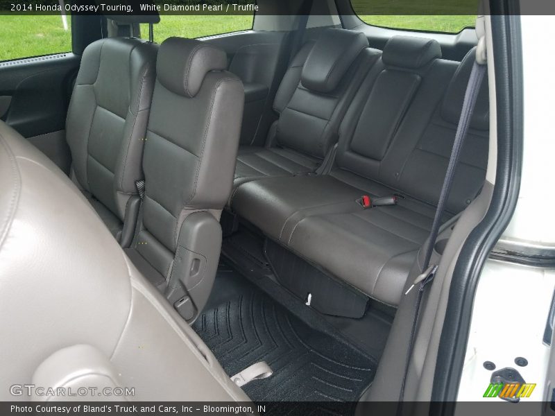 White Diamond Pearl / Truffle 2014 Honda Odyssey Touring