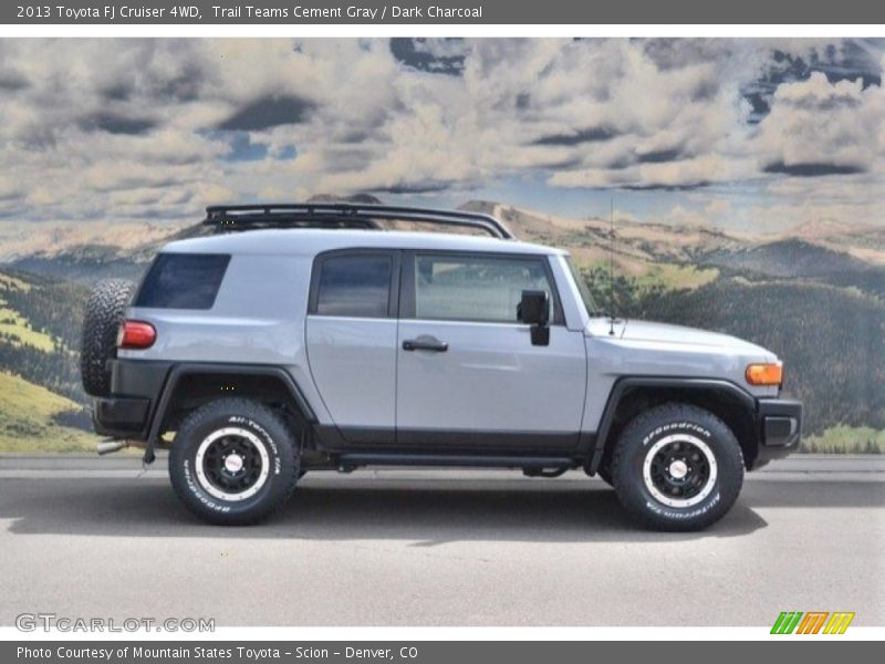 Trail Teams Cement Gray / Dark Charcoal 2013 Toyota FJ Cruiser 4WD