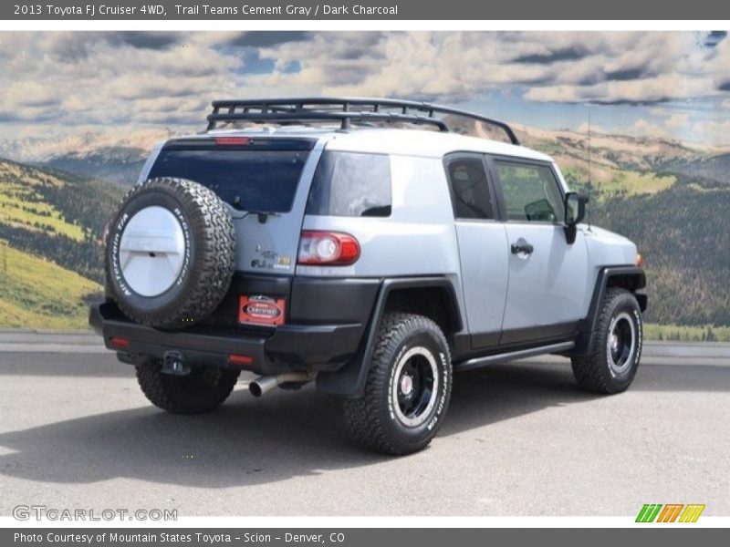 Trail Teams Cement Gray / Dark Charcoal 2013 Toyota FJ Cruiser 4WD