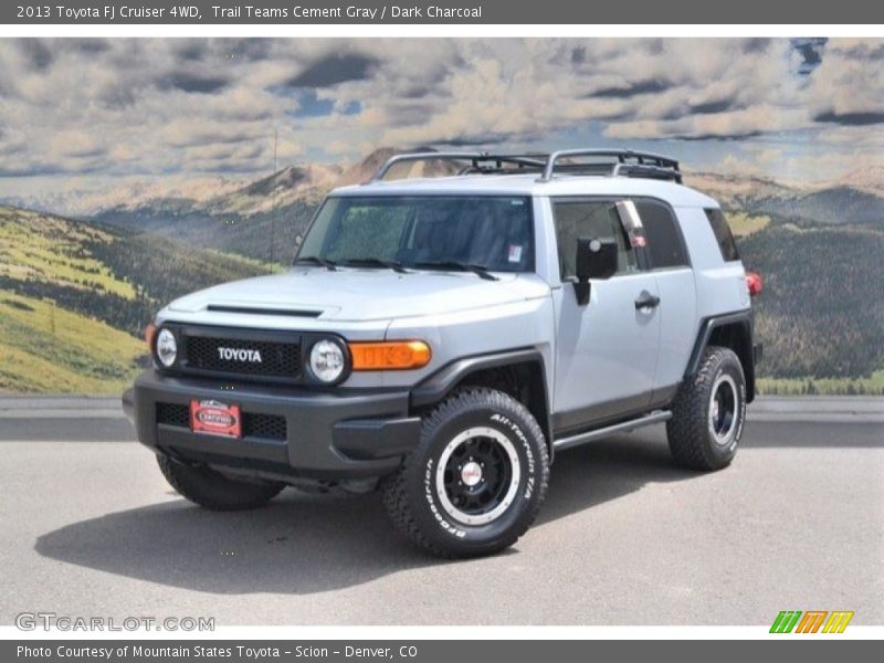 Trail Teams Cement Gray / Dark Charcoal 2013 Toyota FJ Cruiser 4WD