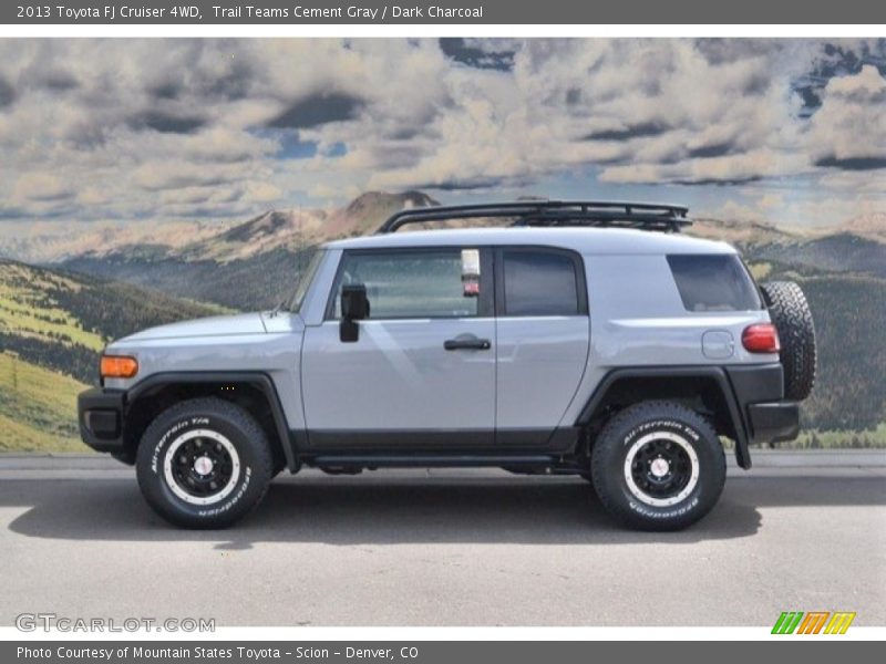 Trail Teams Cement Gray / Dark Charcoal 2013 Toyota FJ Cruiser 4WD