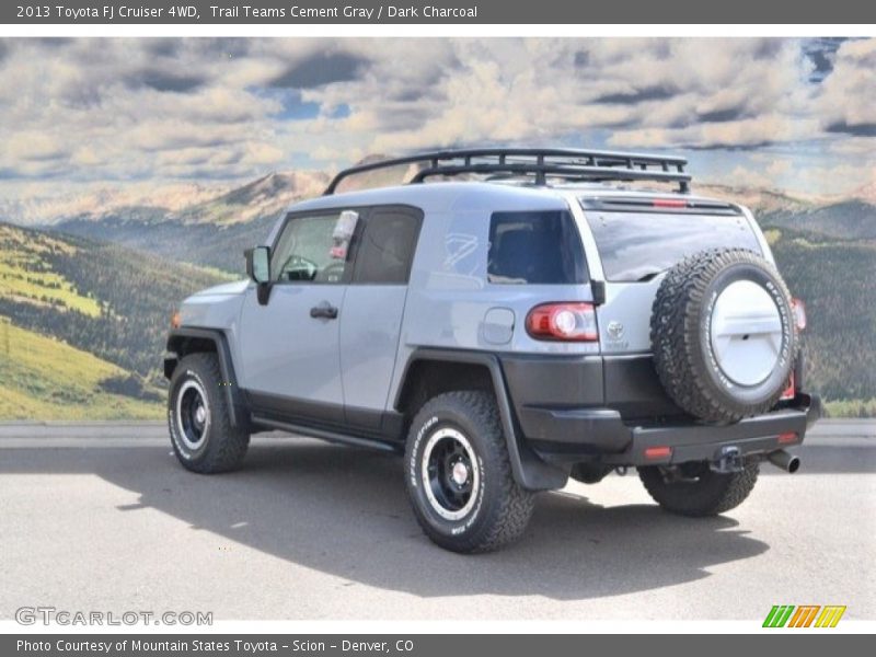 Trail Teams Cement Gray / Dark Charcoal 2013 Toyota FJ Cruiser 4WD