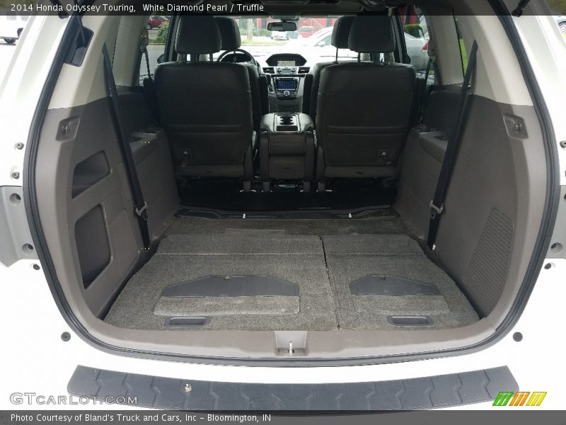 White Diamond Pearl / Truffle 2014 Honda Odyssey Touring