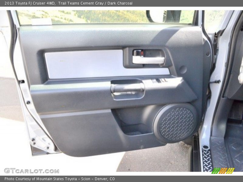 Trail Teams Cement Gray / Dark Charcoal 2013 Toyota FJ Cruiser 4WD