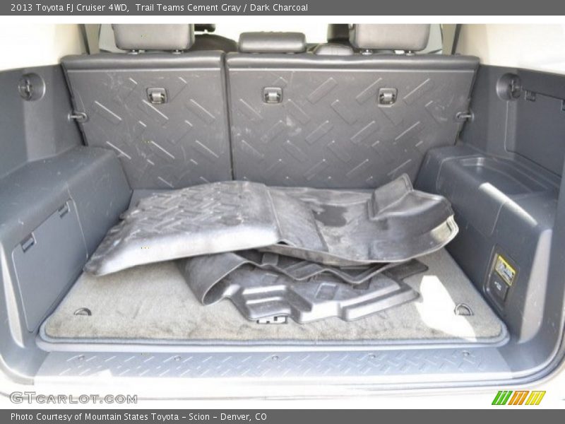 Trail Teams Cement Gray / Dark Charcoal 2013 Toyota FJ Cruiser 4WD