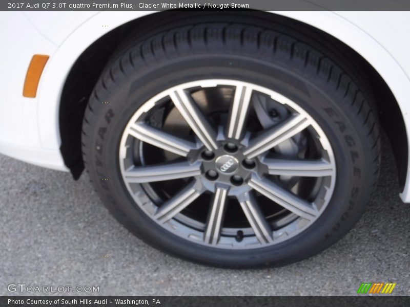 Glacier White Metallic / Nougat Brown 2017 Audi Q7 3.0T quattro Premium Plus