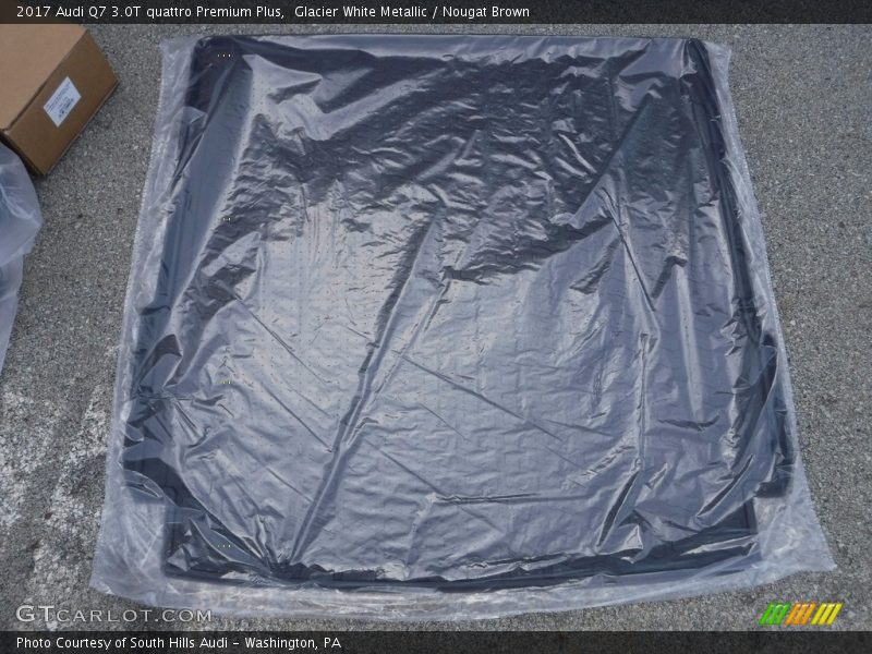 Glacier White Metallic / Nougat Brown 2017 Audi Q7 3.0T quattro Premium Plus