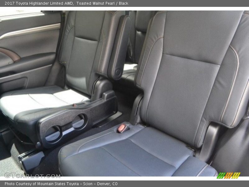 Toasted Walnut Pearl / Black 2017 Toyota Highlander Limited AWD