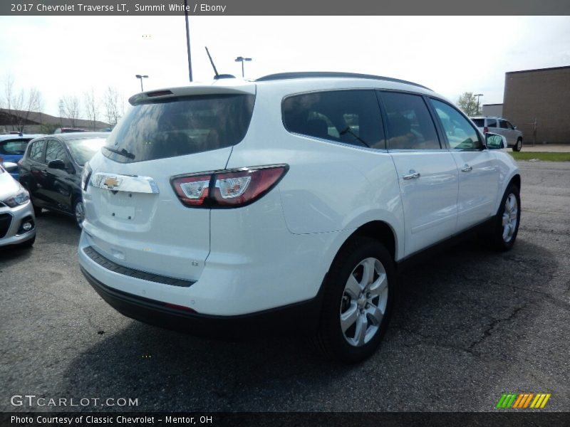 Summit White / Ebony 2017 Chevrolet Traverse LT